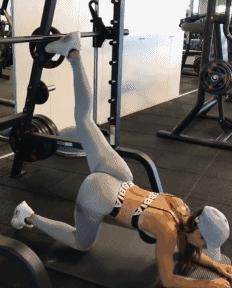 翘臀训练8个动作打造完美臀部,100个经典臀部训练动作