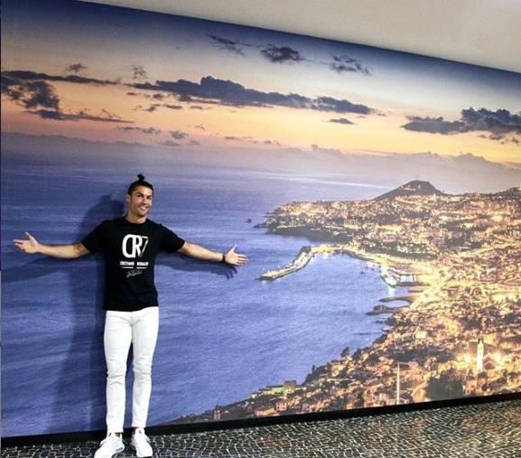 c罗发型大背头,c罗发型蓬蓬头