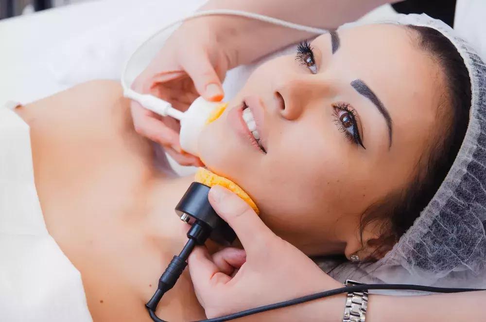 脸皮厚得像城墙的人素质怎么样,脸皮必须比城墙要厚