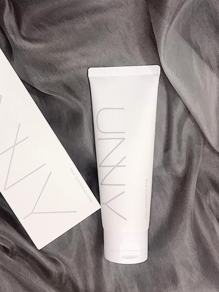 清洁毛孔洗面奶秋冬季节用,夏天好用的洗面奶美白效果