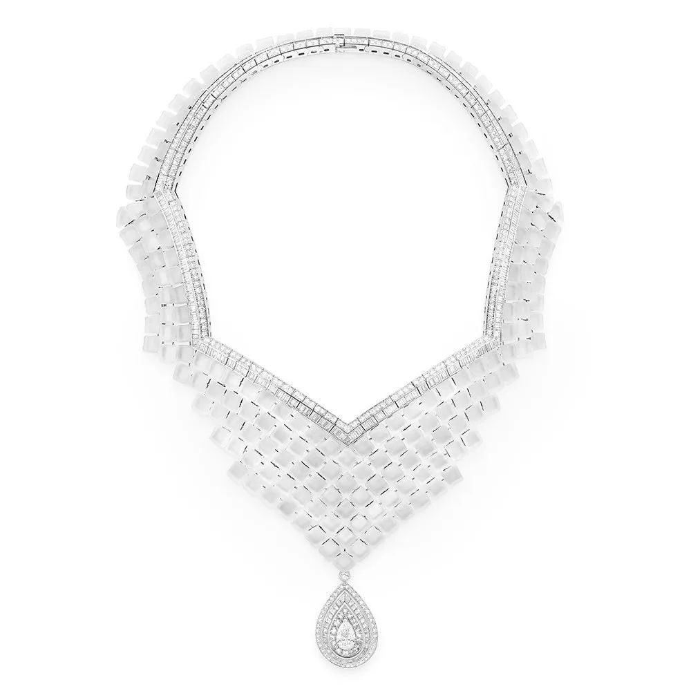 英国女王珠宝传奇,英国女王王冠上的宝石的传奇