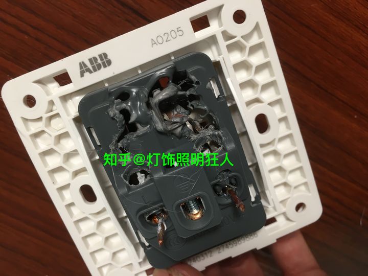 开关插座哪家强14款插座硬核测评,开关插座品牌推荐测评