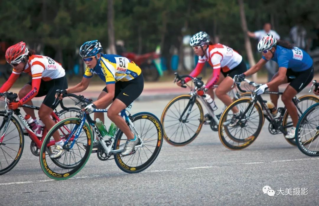 拍体育赛事相机推荐,运动场摄影技巧