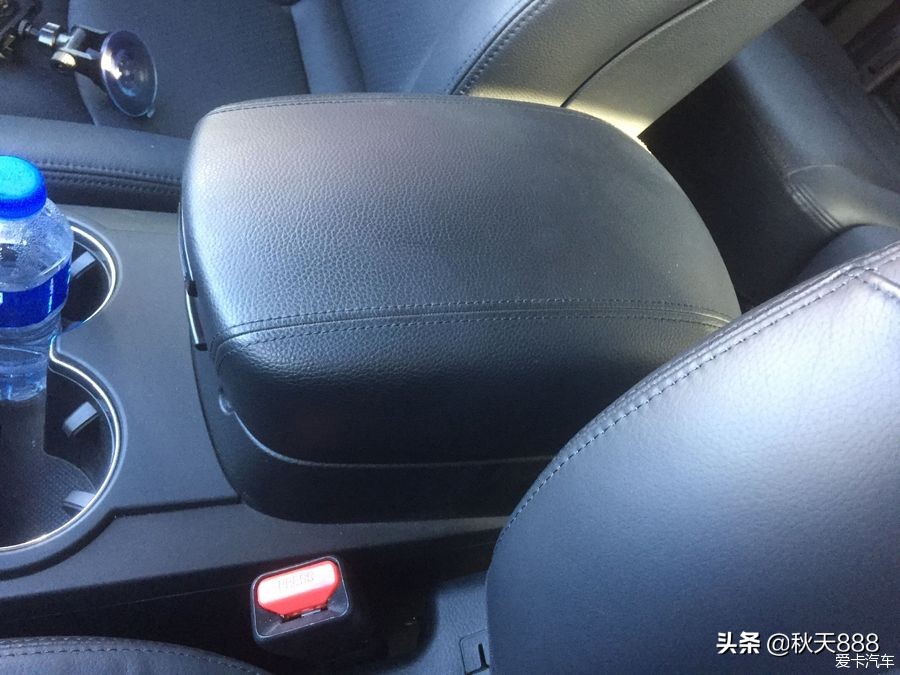 2020起亚霸锐视频,起亚高端suv霸锐