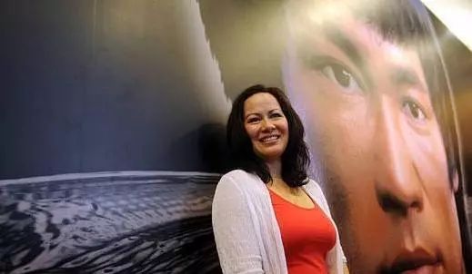 没有真功夫,没有李小龙的实战视频吗