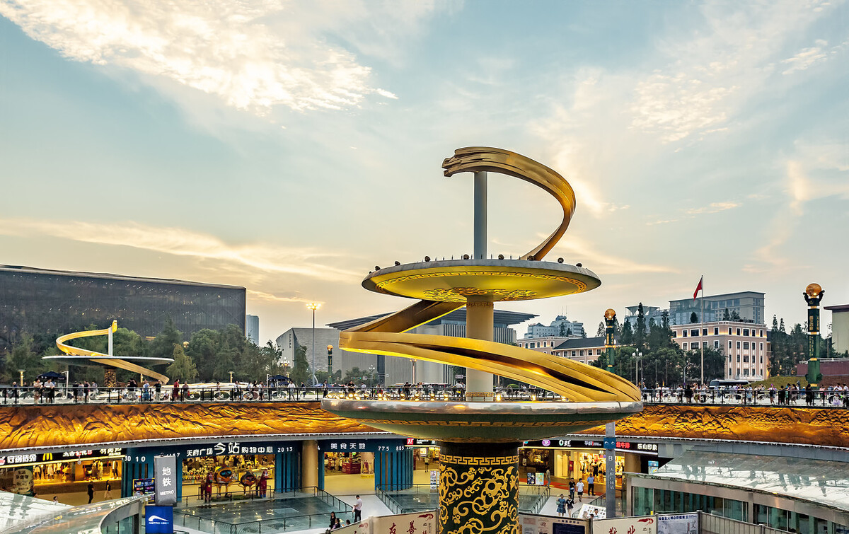 健身房新手私教有必要吗,新手去健身房健身有必要请私教吗