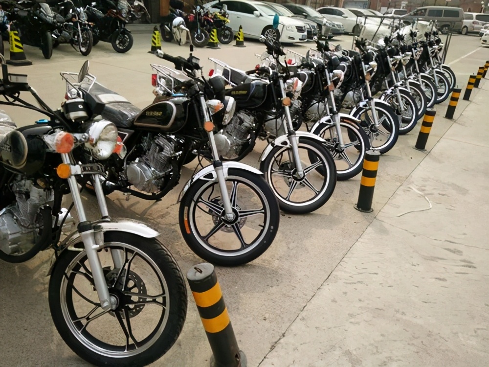 名下有报废摩托车影响出售小车吗,名下有报废摩托车还可以买新车吗