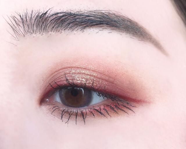 如何从零开始学会画眼影,初学者必学的日常眼影的画法步骤