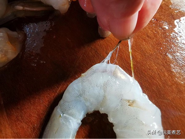 番茄虾仁面疙瘩,西红柿虾仁疙瘩汤全家都爱喝