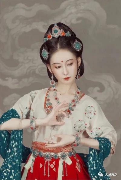 中国时尚行业的现状,中国时尚潮流受哪些影响