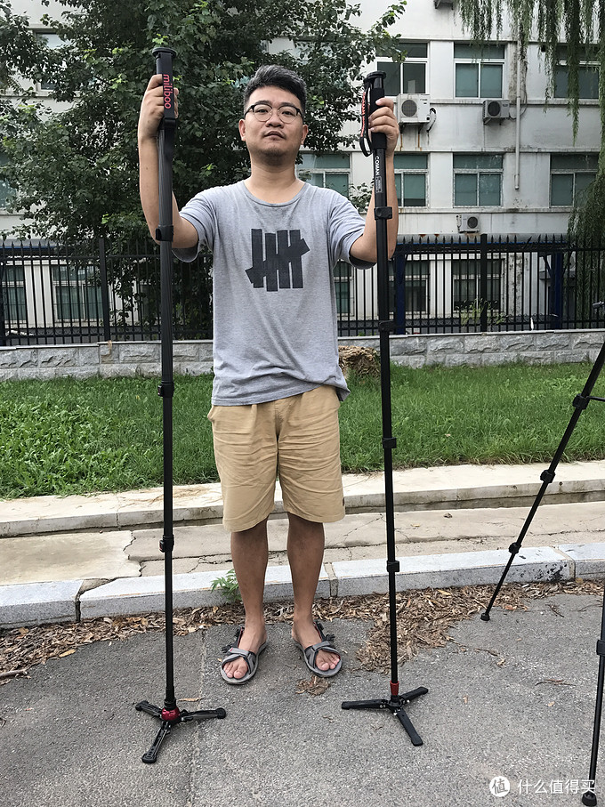 怎样选择合适的相机三脚架,摄影新手怎样挑选三脚架