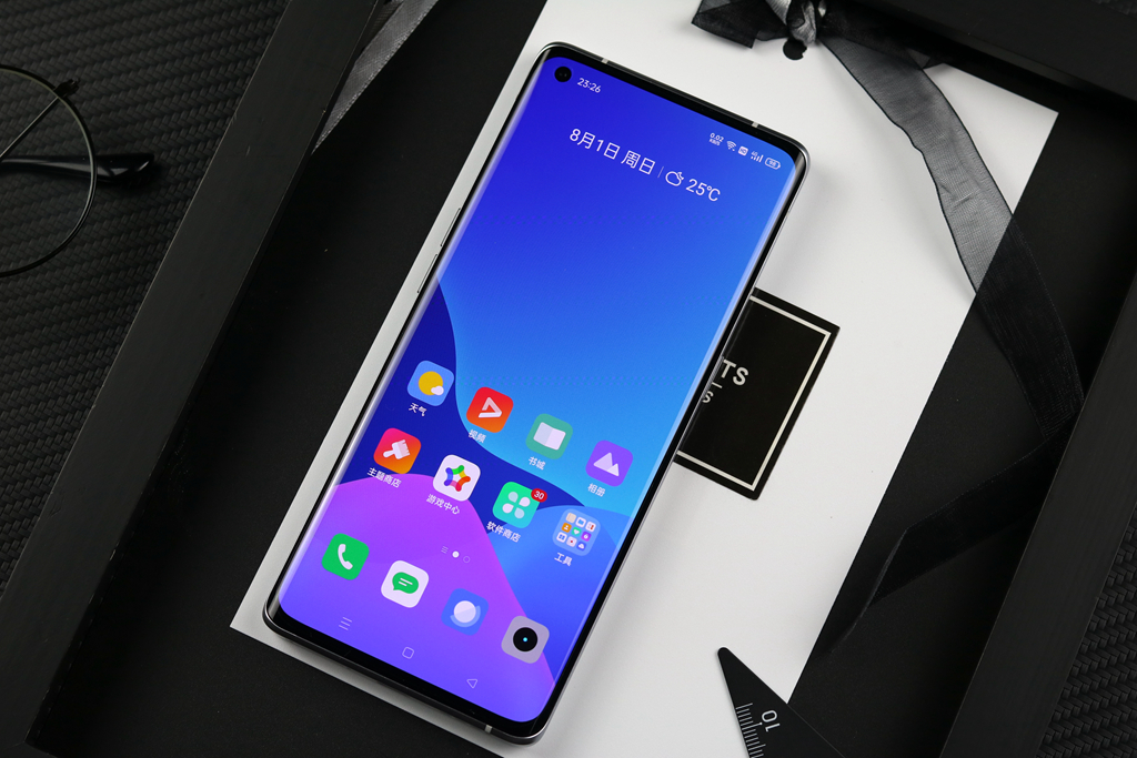 标准“水桶”级配置，realmeGT大师探索版评测，骁龙870+120Hz屏