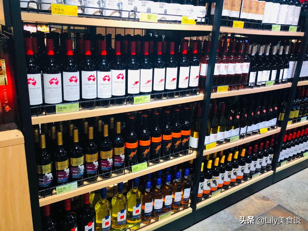 买红酒买多少钱的就不会是假的,进口红酒没有中文标签是不是假的