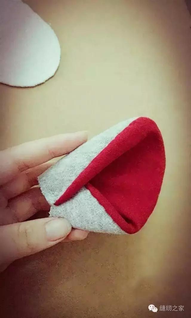 旧衣服改造睡枕图解,旧衣服做u型枕教程