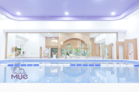 水育早教游泳馆加盟,婴幼儿水育早教游泳馆