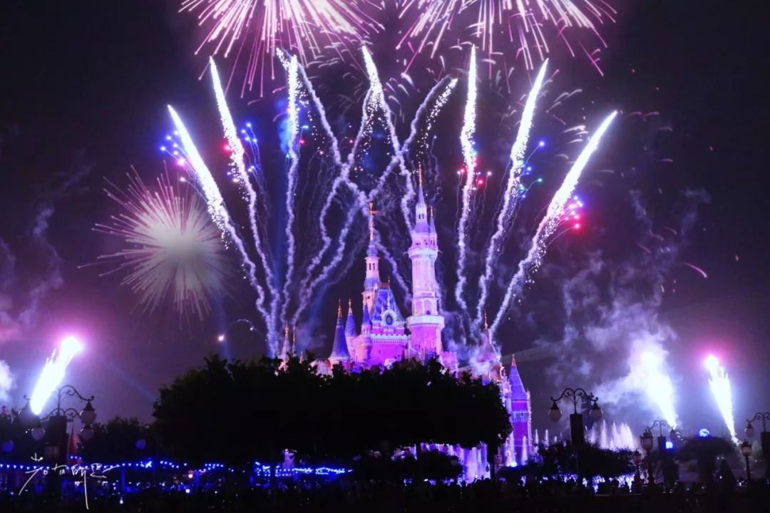 暑假去重庆两个人多少钱,暑假两个人去西藏需要多少钱