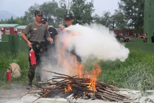 夏令营从小培养孩子的自信,夏令营孩子有梦就敢闯