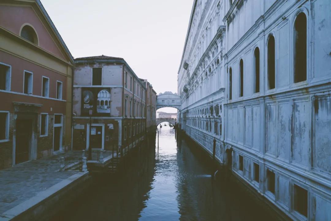 在一起十年了还没有结婚,在一起两年了还没有结婚