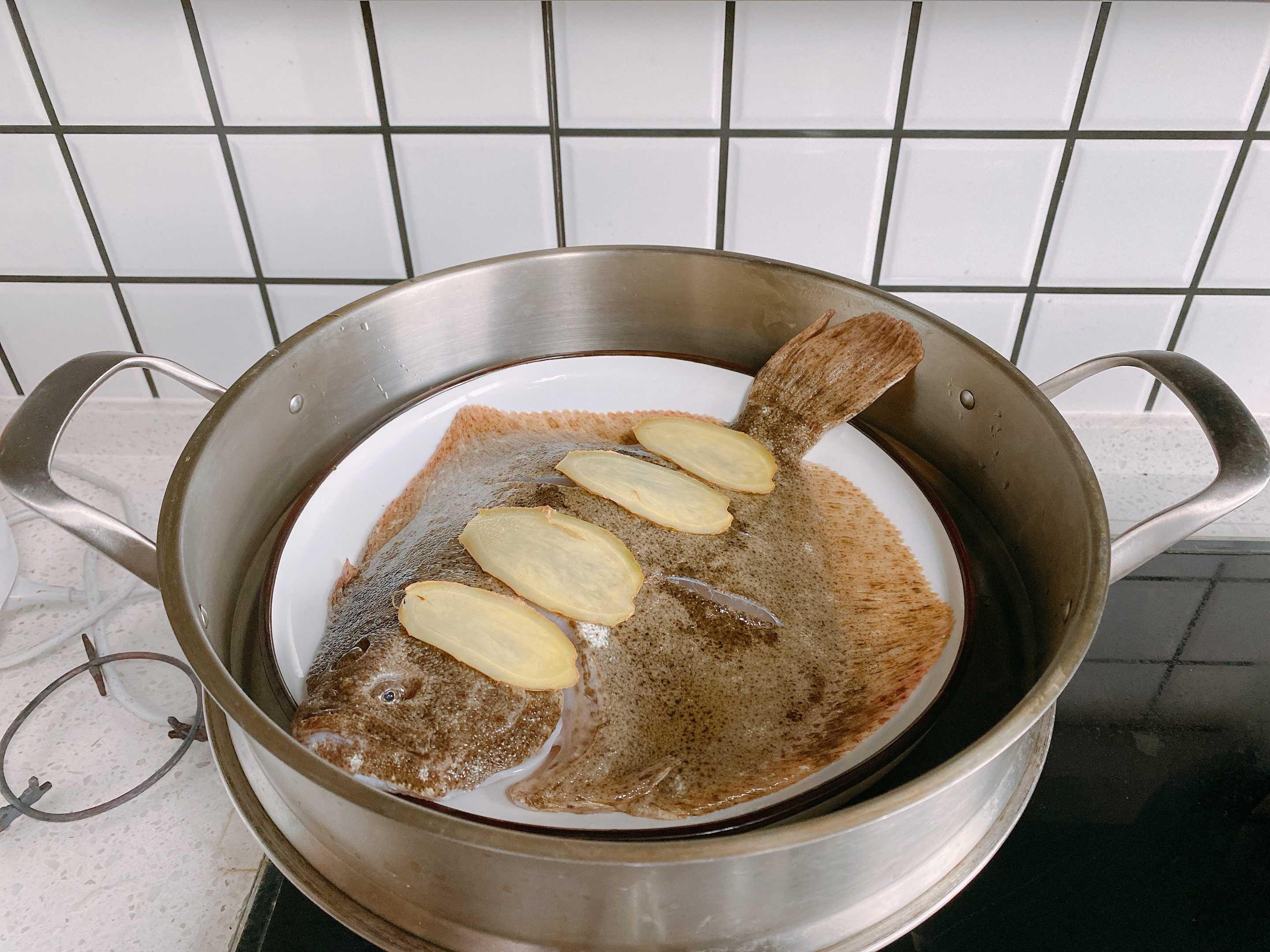 清蒸多宝鱼怎么做需要蒸多长时间,清蒸多宝鱼的正确做法