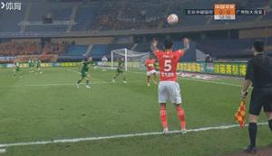 京粤大战争议cba,北京国安李可手球