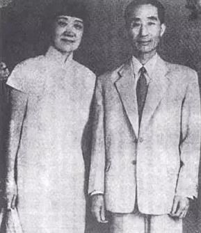 徐悲鸿与刘海粟矛盾,徐悲鸿感情纠葛