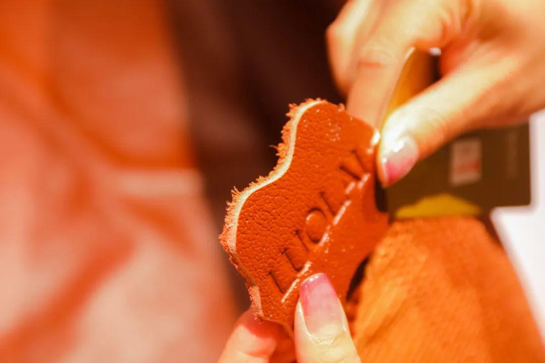 不看血亏!5.9折的克拉钻、买正装送正装的YSL,成都就这儿有