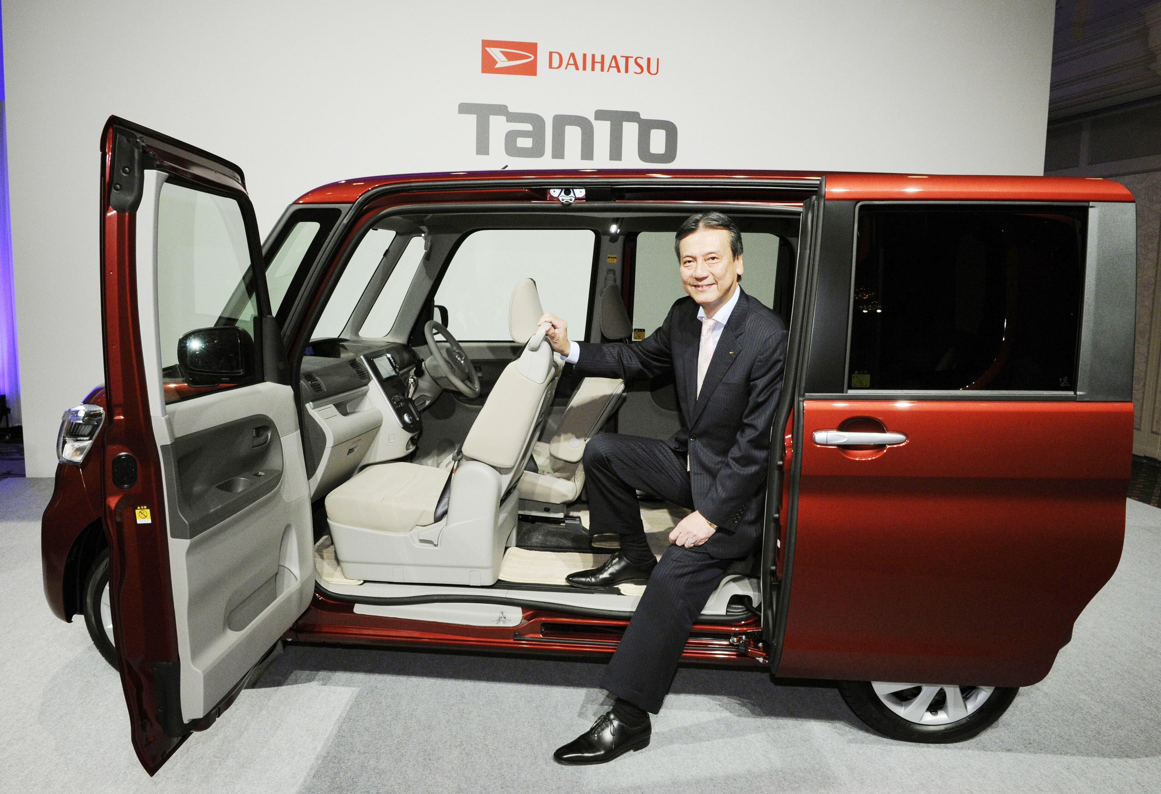 日本人买车最多的车型,日本人购买汽车销量排行