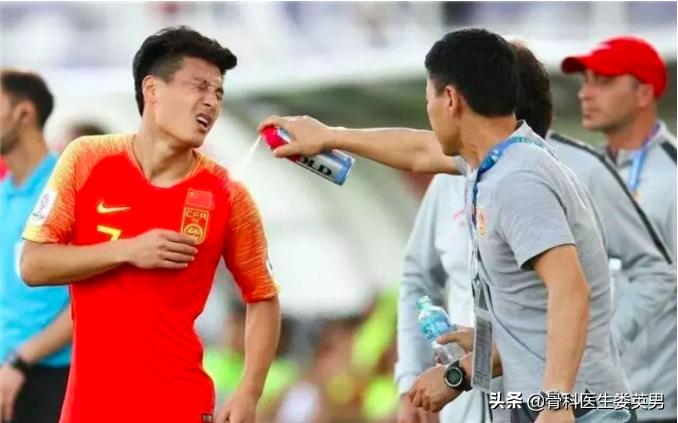 武磊左肩骨错位韧带撕裂,武磊首次回应左肩伤势