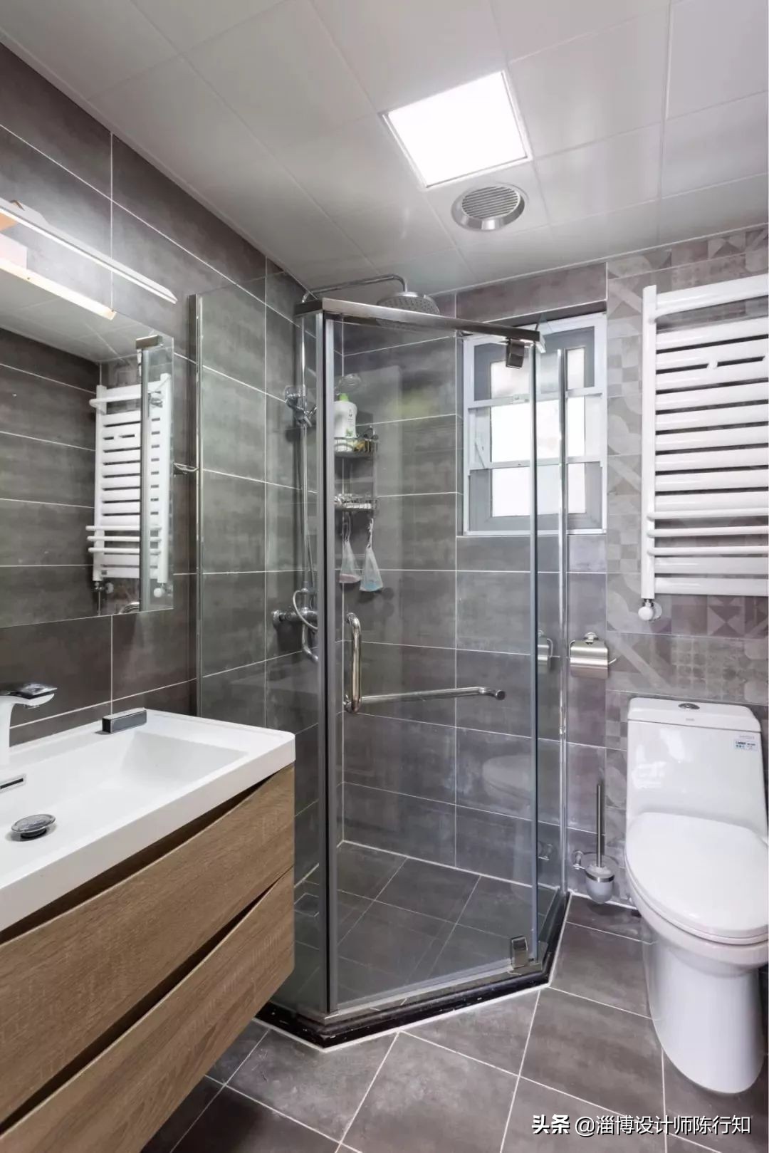 小卫生间装修技巧,小卫生间怎么装修放东西