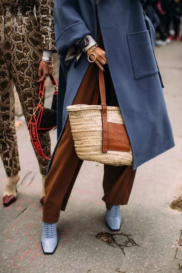 去年特别火的鞋,绑带鞋搭配图片选择这样穿更潮流