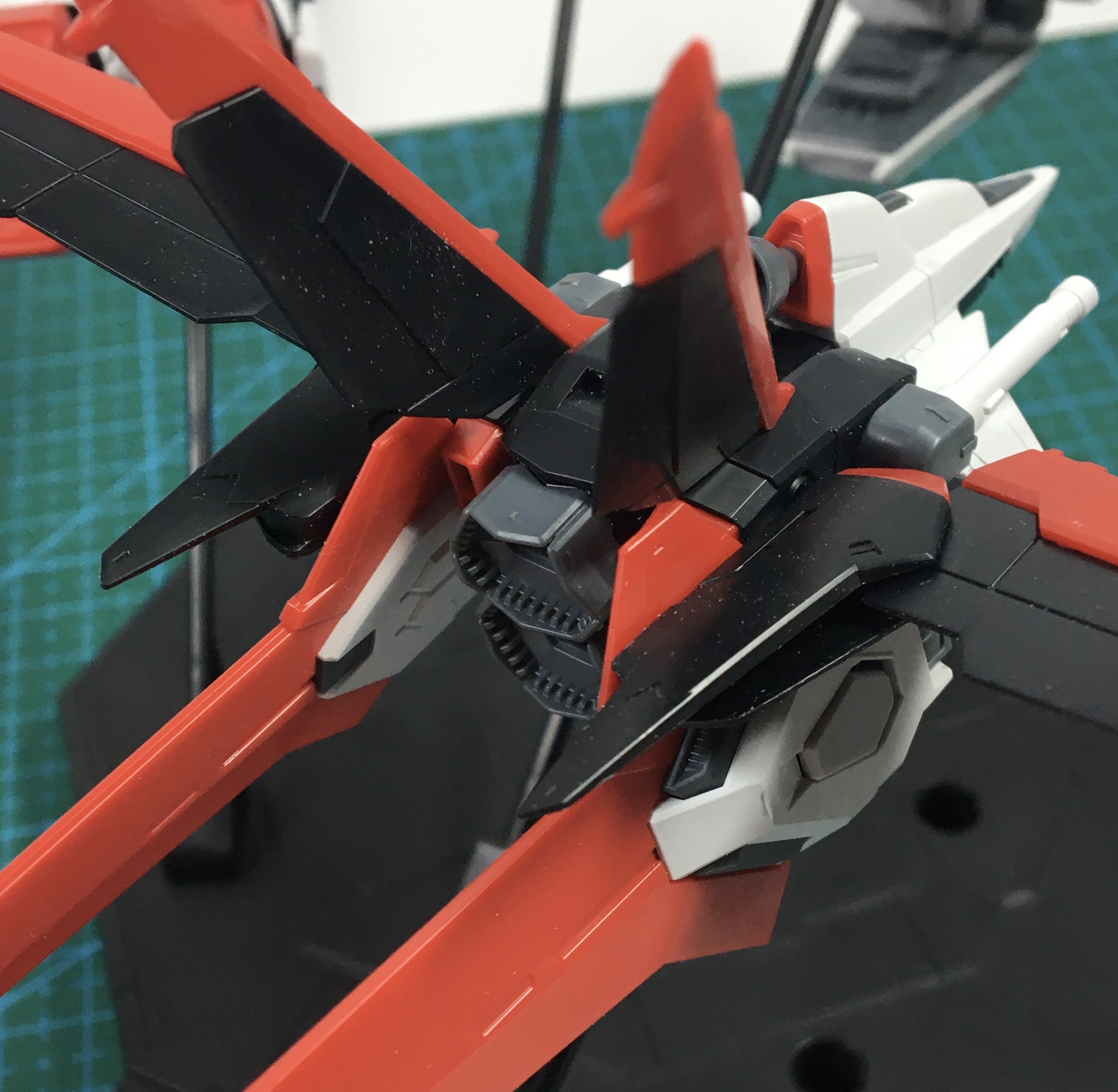 万代rg报丧女妖模型测评,万代rg空装脉冲高达测评