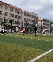 林丹踢足球什么水平,林丹抽射合集