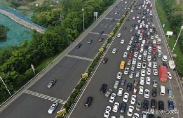 5.1假期哪天出游人最少,5.1假期一定要出去旅游吗