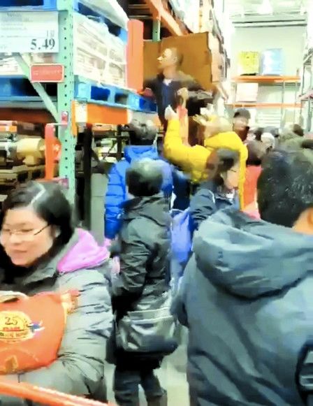 笑哭！人均能分一吨粮的加拿大人也跑去抢粮，疫情谣言有多恐怖