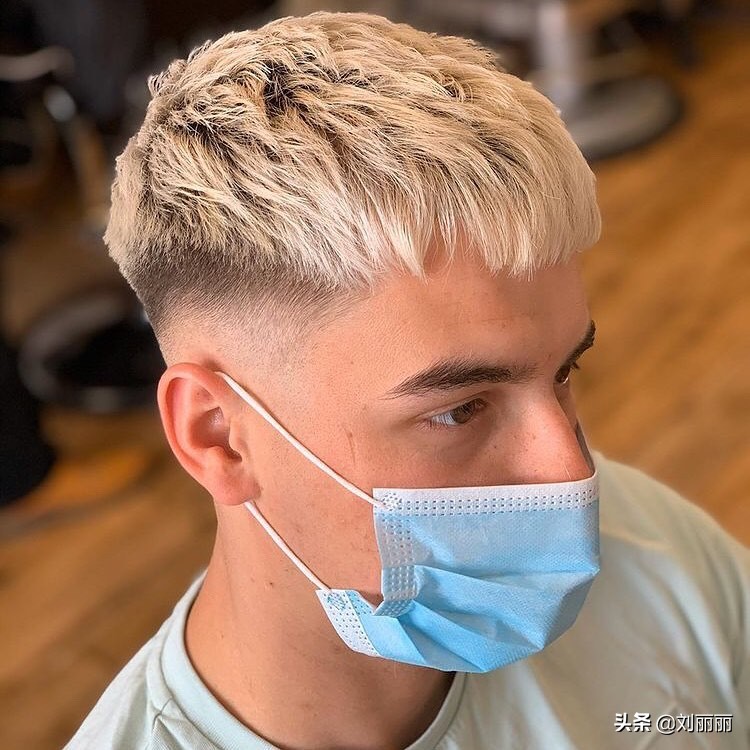 今年最流行颜色男发,今年最流行男发