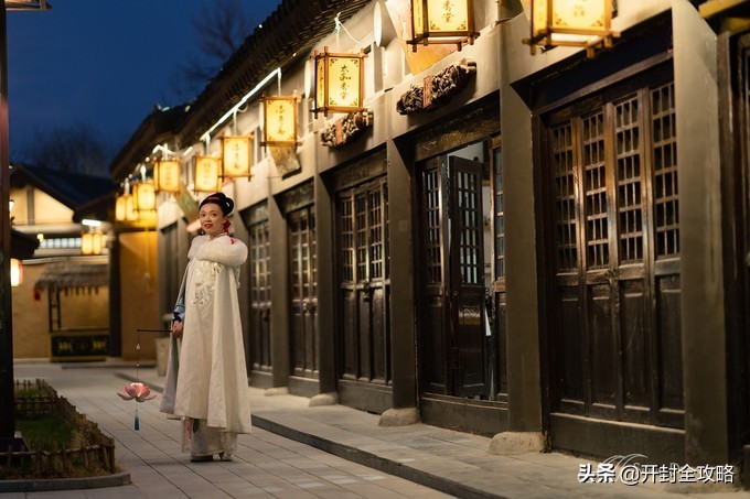 【一画一书览清园】千年汴京城里，做一场灯火阑珊的东京华梦