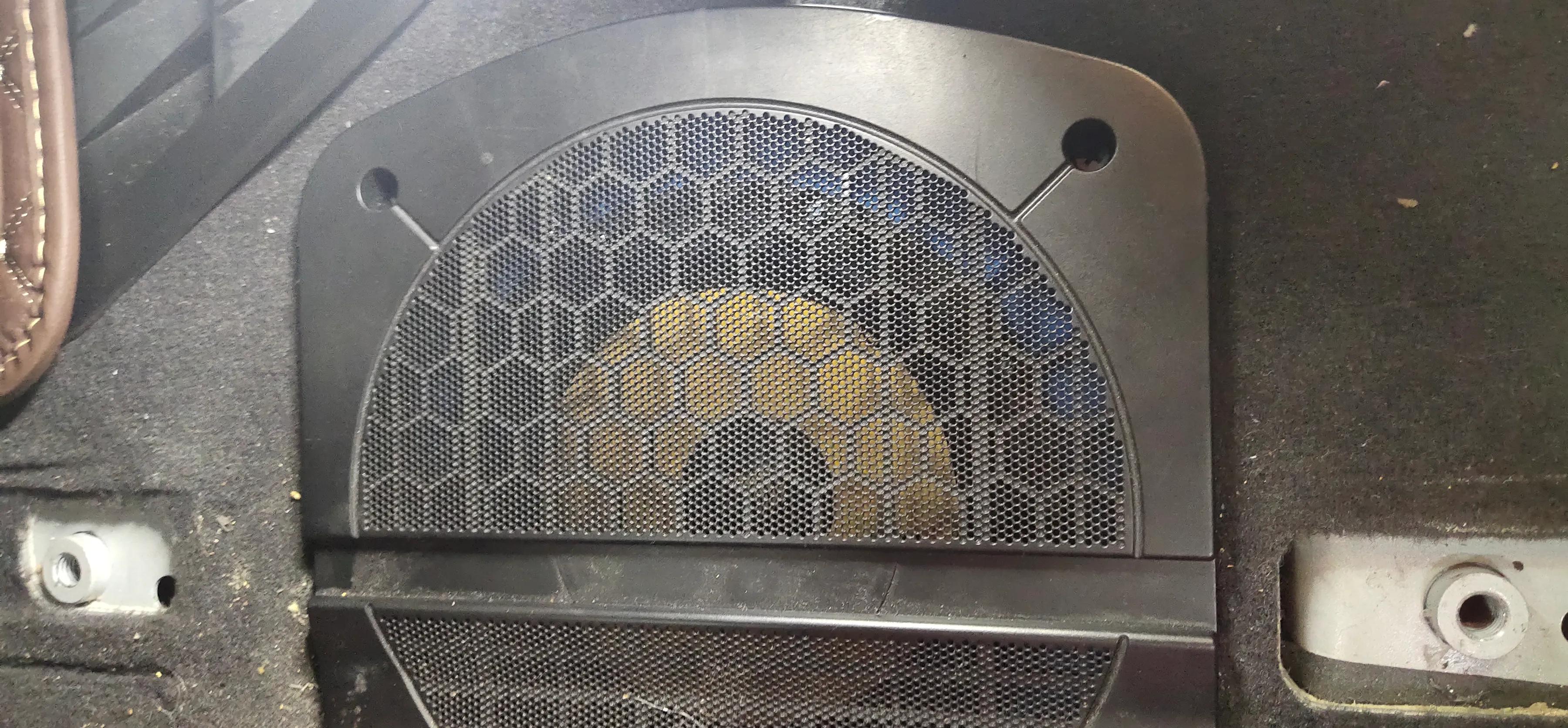 宝马525中置喇叭,宝马525原装喇叭改装后还有用吗