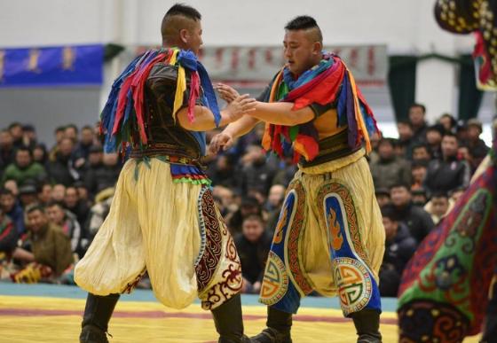 元朝人有多会玩？马球、放柳、围棋样样在行，关键还能全民马拉松