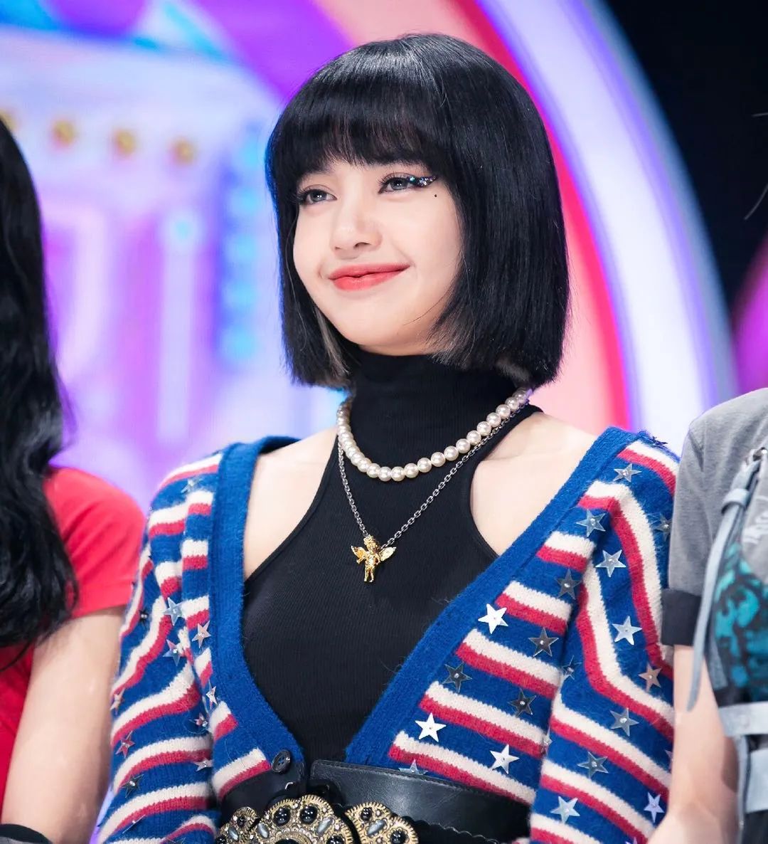 blackpink四人从黑暗中走出来,blackpink被黑得最惨的一年