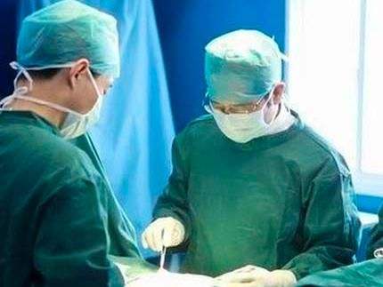 要孩子前应该割包皮吗,带孩子去医院割包皮