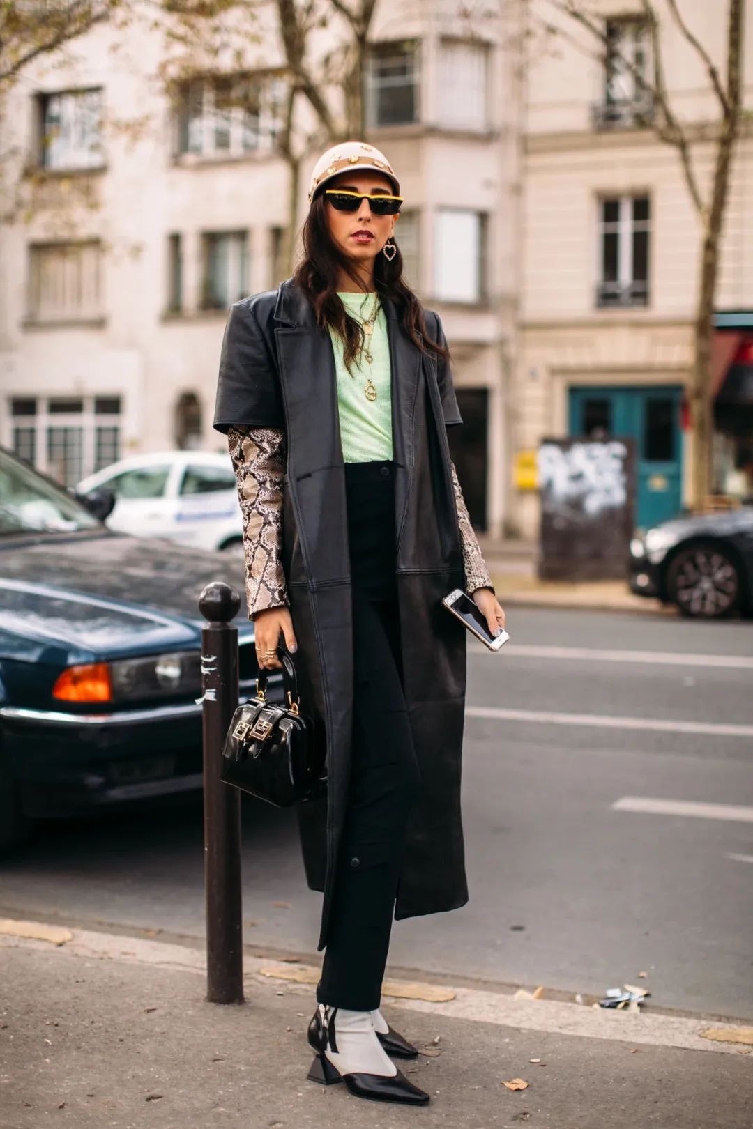 冬天鲨鱼裤怎么搭配显腿长,冬天鲨鱼裤怎么穿显腿细一点