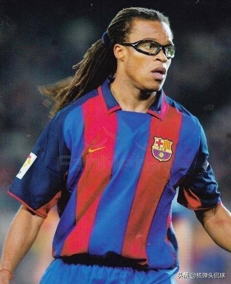 他曾因辱骂希丁克被除名，加盟巴萨仅半年，却是梦二王朝奠基人