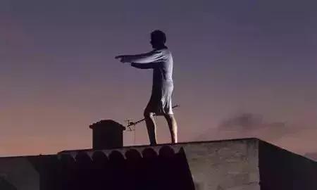 半夜梦游是什么样的体验,梦游到底是怎么一回事