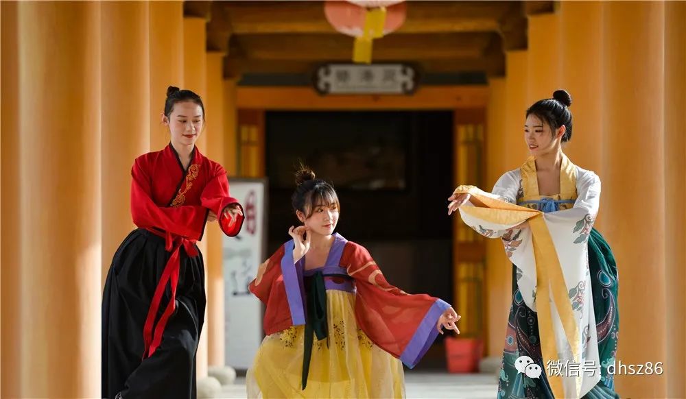 月牙泉景区敦煌山庄,敦煌山庄在哪里