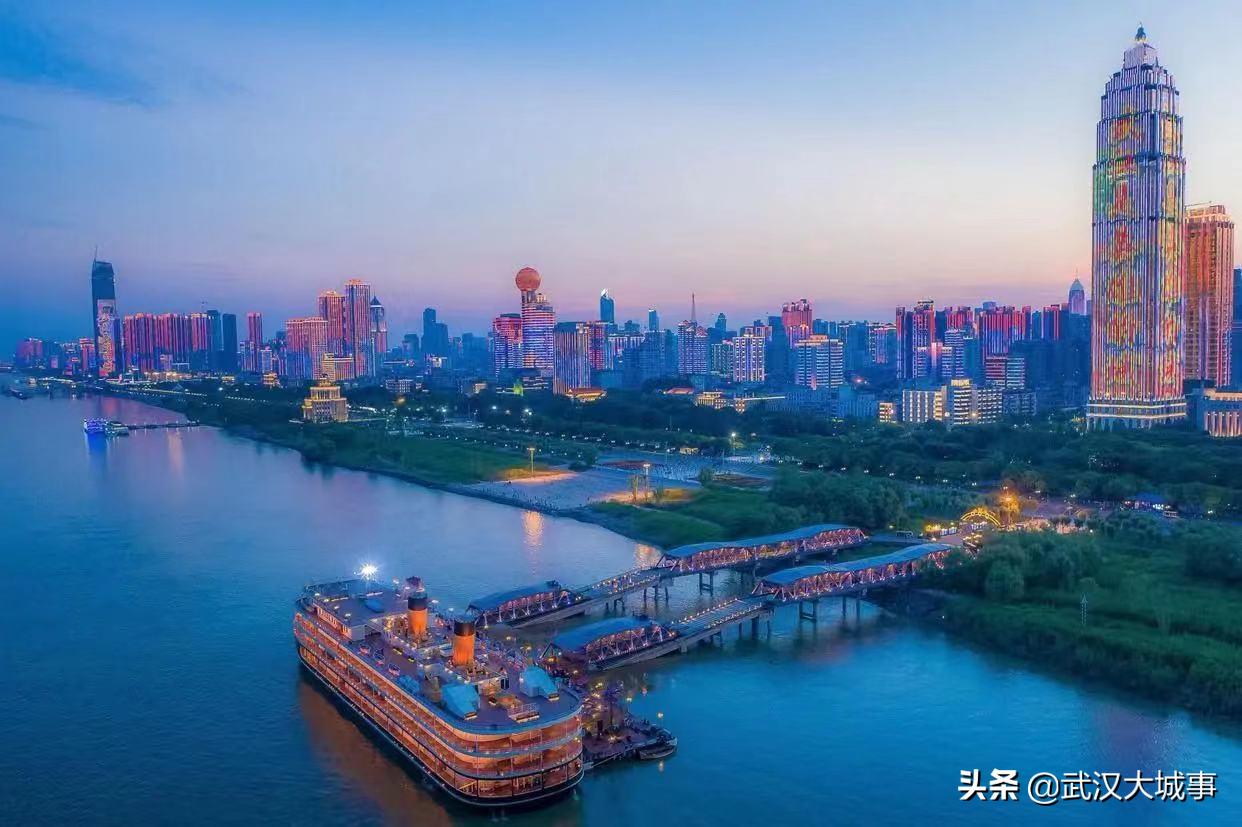 武汉人口密度最大的板块,武汉哪个区人口流量最大