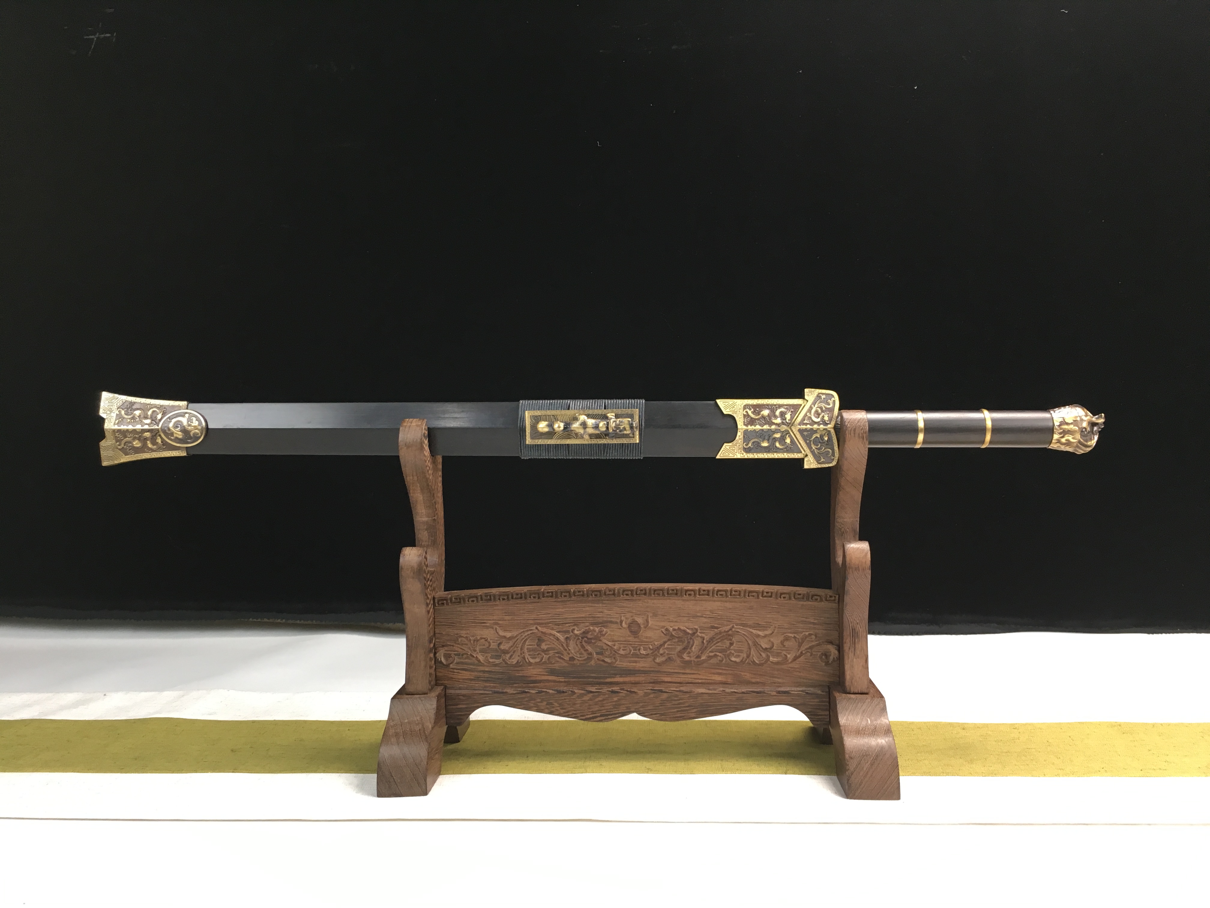 刀剑生锈了如何恢复光亮,刀剑生锈打磨教学