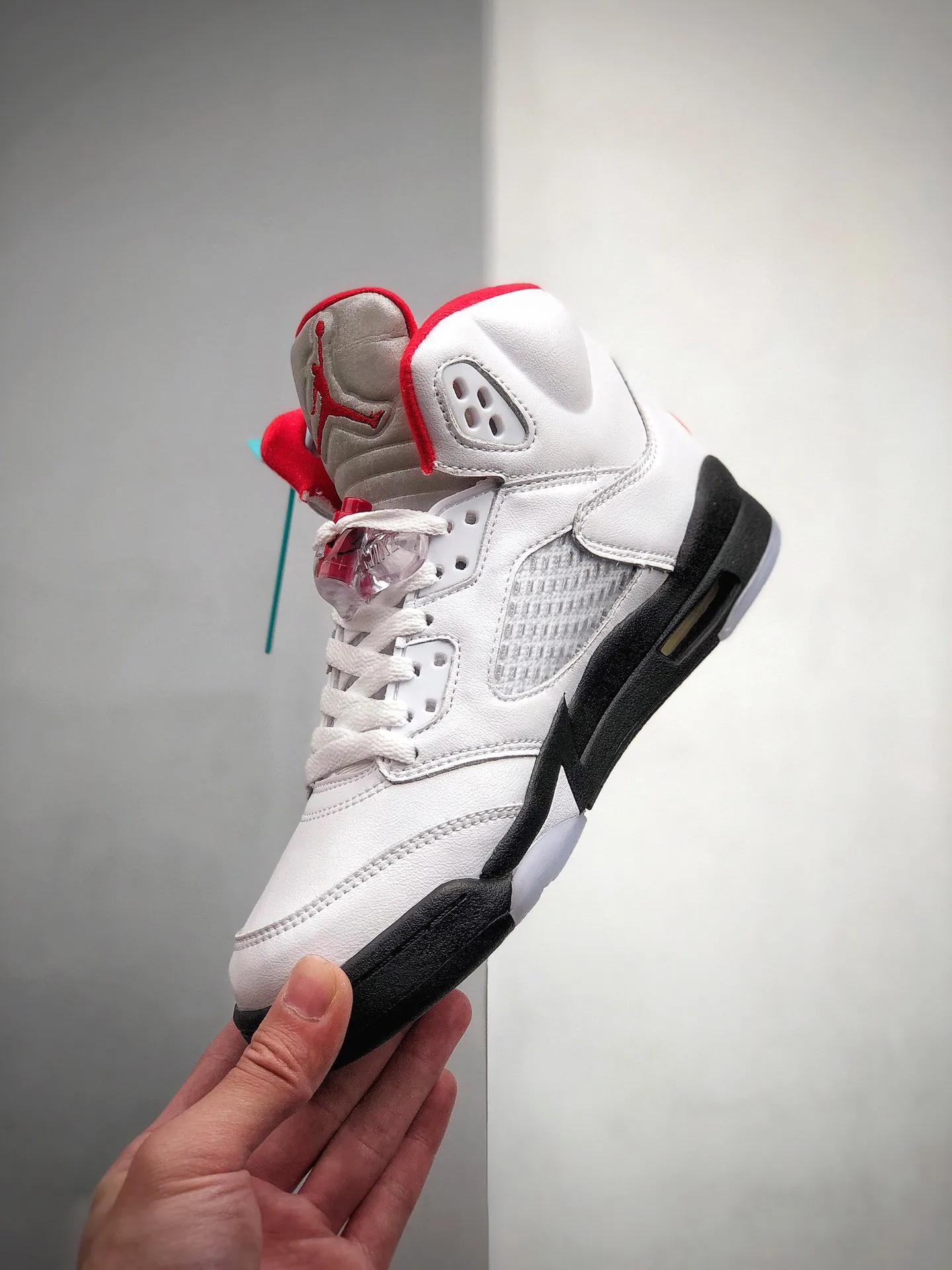 乔丹颜值最高球鞋aj5,耐克飞人乔丹系列篮球aj5