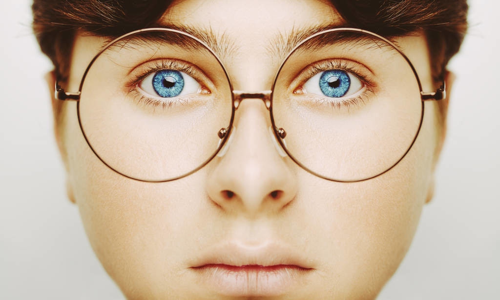 眼睛疲劳眼睛发黄怎么改善,眼睛疲劳揉眼睛怎么改善