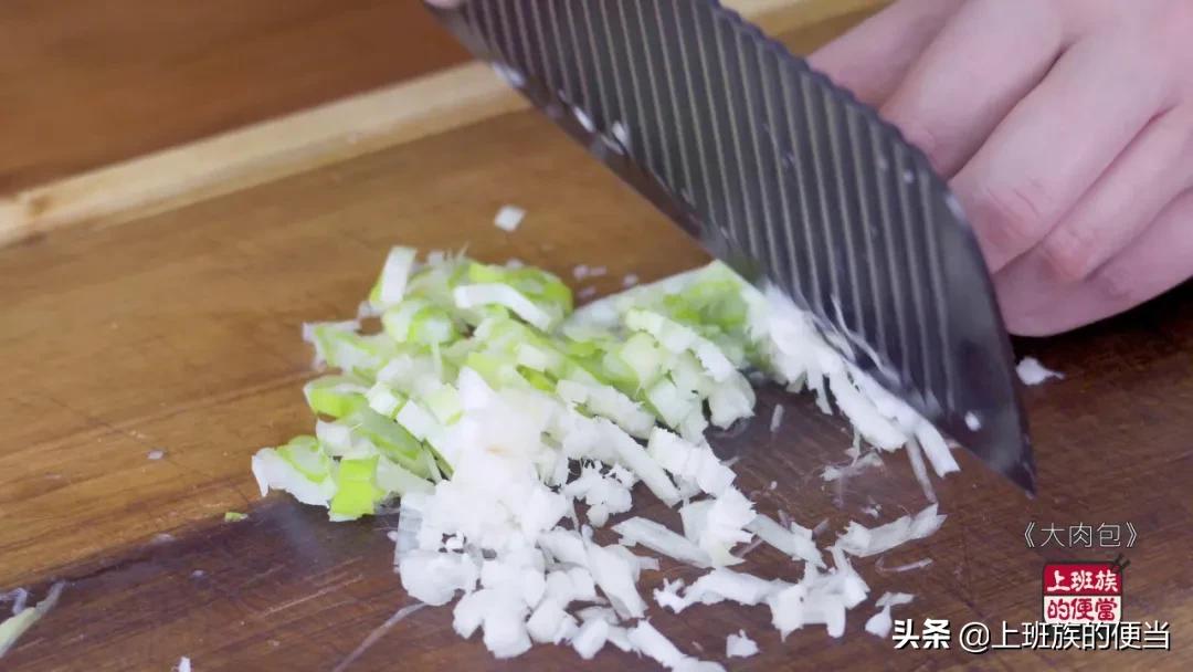 包子店包子馅怎么调最好吃,包子店的包子怎么软嫩