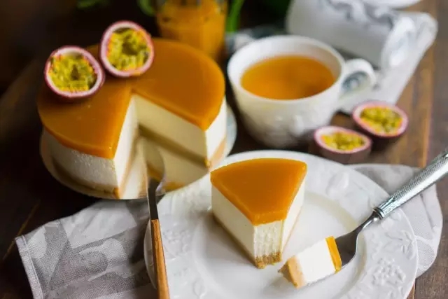 简单8寸芒果慕斯最佳配方,颜值高又超级好吃的芒果慕斯